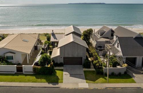 Papamoa Beach Maison | Beachfront Mediterranean Villa