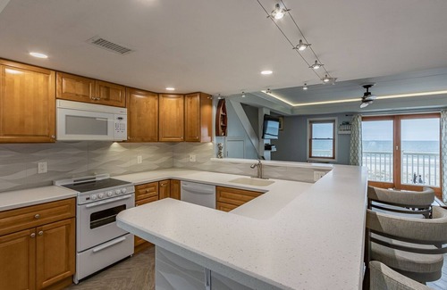 Sea Isle City Copropriété | Beachfront, Ocean Views in the heart of downtown