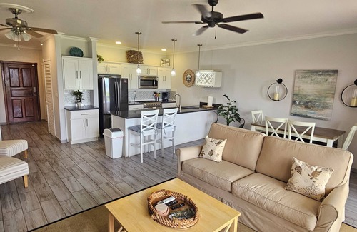 Potrero Copropriété | Beachfront, ocean view condo with toes in the sand!