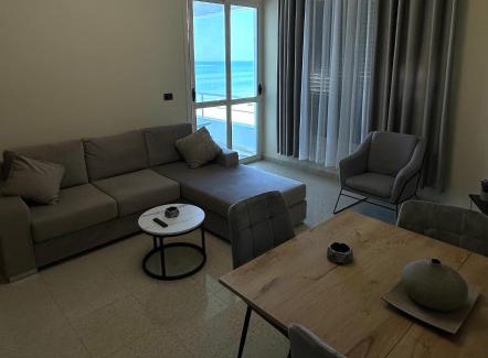 Shkembi i Kavajes Appartement | Beachfront Paradise