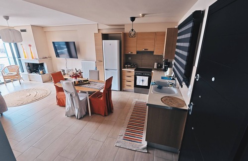 Lefkandi Copropriété | Beachfront Penthouse with Seaview