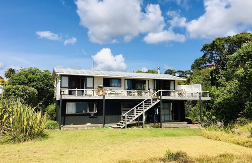 Cooks Beach Maison | Front Beach (Flaxmill Bay) Whitianga