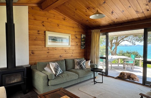 Cooks Beach Maison | Front Beach (Flaxmill Bay) Whitianga