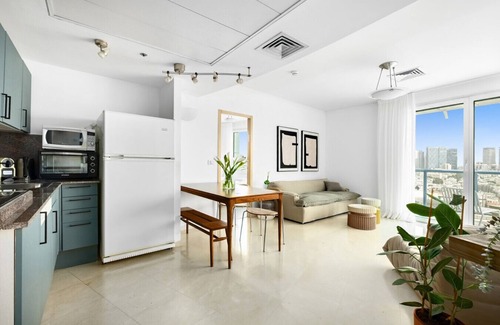 Tel Aviv Promenade Appartement | Beachfront Property with Balcony by Sea N' Rent