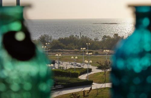 Nahariya Appartement | Beachfront Sea View Dream Escape - 3BR with Mamad