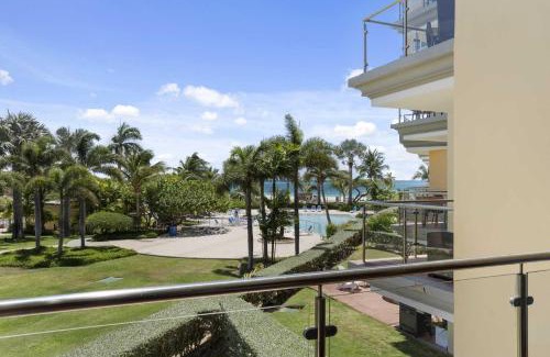 Oranjestad-West Appartement | Beachfront - Superior View Studio condo - E225-1