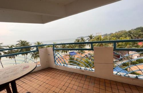 Tanjung Tanah Merah Appartement | Beachfront Unit at Seri Bulan , Pantai Teluk Kemang