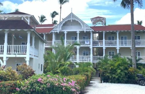La Iglesia Maison | Beachfront Unit with Stunning Sunsets and Starlink Internet !