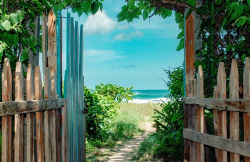 Santa Barbara Maison | Beach front villa with a private pool - seconds from the beach!
