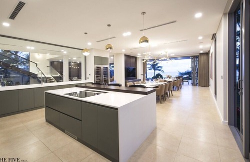 Ngu Hanh Son Villa | Villa en bord de mer 8BRS pour le grand groupe.