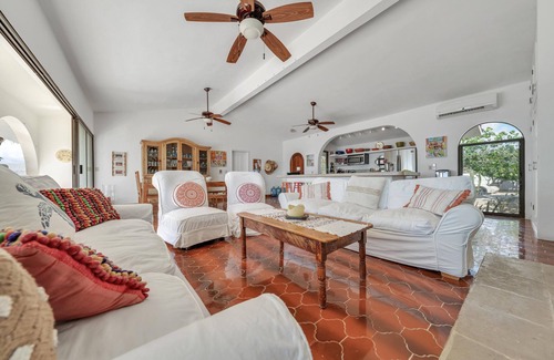 Zona Centro Villa | Beachfront Villa + Casitas w/ pool. 6 BR