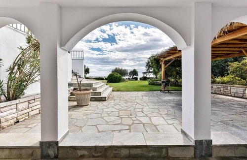 Mola Kalyva Villa | Beachfront Villa in Chalkidiki - Greek Traditional Style