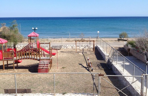 Mastichochoria Villa | Beachfront Villa, Komi, Grèce