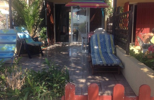 Gruissan Villa | Villa bord de mer accès piscines 5 personnes. Animaux accepté