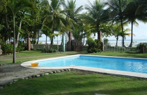 Esterillos Este Maison | Paradis trouvé au bord de la plage calme avec piscine / grande maison familiale
