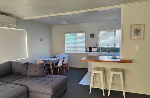 Otaki Beach Maison | Beachfront with stunning views of Kapiti Island