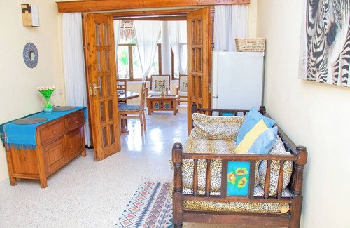 Malindi Maison | Beachside 2-bedroom cottage in beach resort with AC, Wi-Fi, Restaurant & Bar
