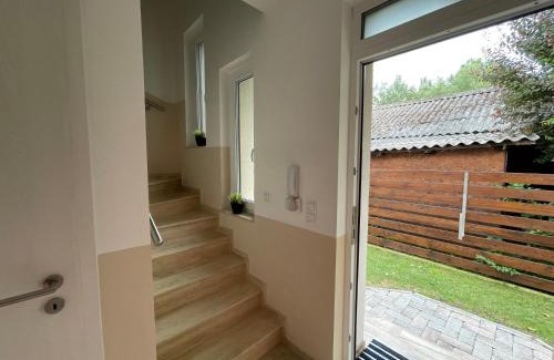 Szantod Villa | Beachside Apartment