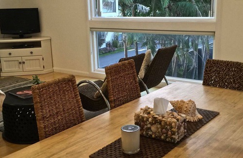 Warilla Maison | BEACHSIDE Bliss- Warilla