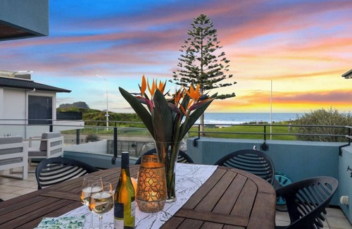 Mount Maunganui Maison | Beachside Blue - Stunning ocean views on Marine Parade