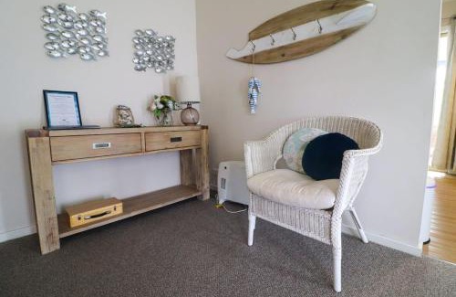 Blacksmiths Maison | Beachside Cottage at Blacksmiths