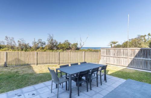 Cudmirrah Maison | Beachside Cottage
