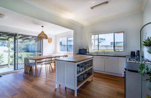 Cudmirrah Maison | Beachside Cottage