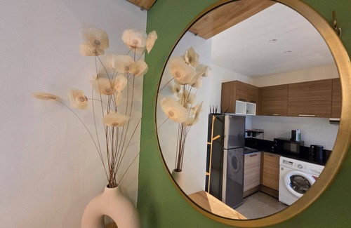 Nai Harn Appartement | Beachside Gem with Lake, Cafes and more