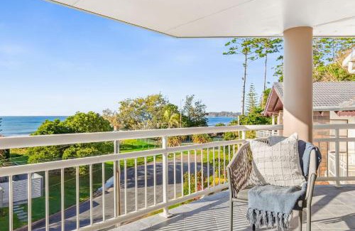 Sapphire Beach Maison | Beachside Manor