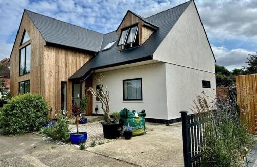 Birchington Appartement | Beachside Studio With Courtyard