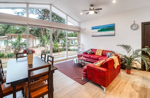 Avellanas Beach Appartement | Beachside Tropical Villa at The Point with WiFi, AC & Resort Pool - Dog-Friendly