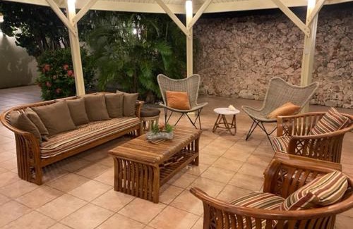 Malmok Villa | Beachside Villa at Boca Catalina