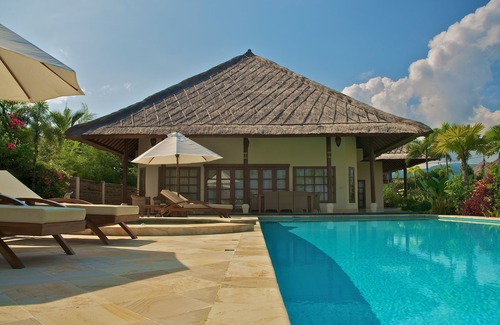 Lokapaksa Villa | Beachvilla, avec un personnel amical, piscine privée, jacuzzi, petits déjeuners, opt. les diners