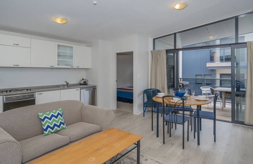 Whangamata Maison | Beachy Keen - Whangamata Holiday Apartment