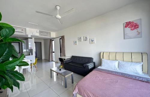 George Town Appartement | Beacon Exec Suites# Msg Chair#Disney Hotstar