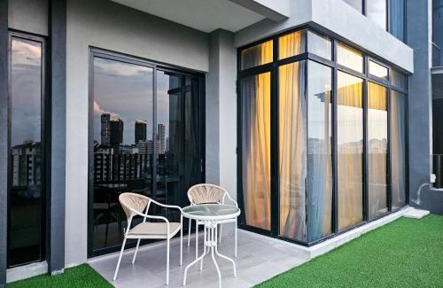 George Town Appartement | Beacon Executive Suite by NGN - Georgetown Penang