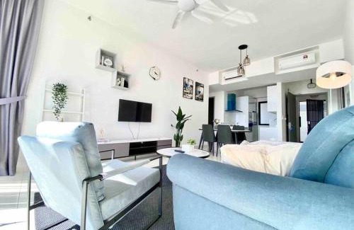 George Town Appartement | Beacon Executive Suites #Elegant #SkyPool #Georgetown #4pax #2BR 2bath #1Queen 2Single #Quality well maintained #Private superhost