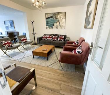 Redbridge Maison | Beahive house