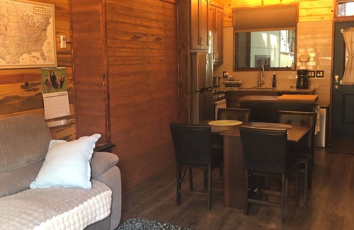 Sherwood - Tualatin South Cabine | Bear Lodge - Heart of Wine Country