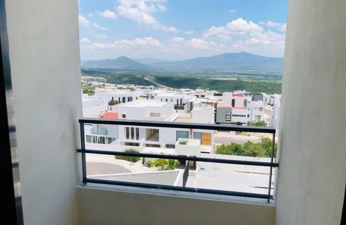 El Marques Appartement | MAGNIFIQUE DÉPARTEMENT AVEC UNE VUE ÉTONNANTE SUR UNE RÉSERVE NATURELLE ET UN GOLF