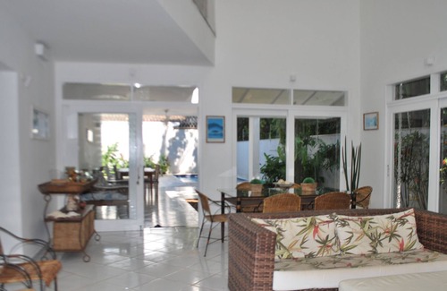 Barra do Una Maison | Beautiful house with 4 suites Barra do Una