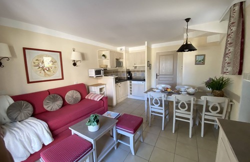 Pont Royal Maison | Beau duplex bien équipé avec terrasse dans résidence avec piscine