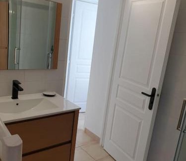 Cabries Appartement | Beau duplex lumineux sur jardin