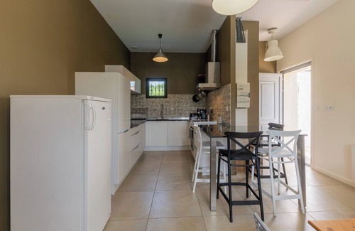 Le Garn Maison | "Beau Gite" House with Private Pool, Private Terrace and Wi-Fi