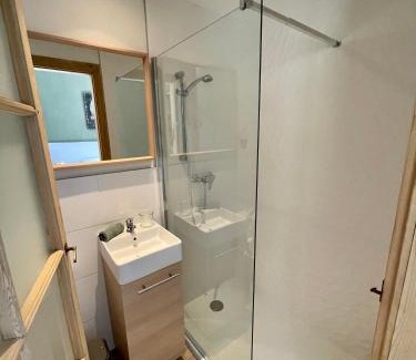 Monoblet Lit Et Petit-Déjeuner | Beauregard Cévennes - Sublime chambre d'hôtes indépendante et moderne