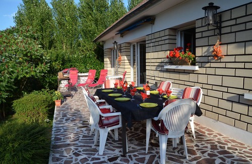Saint-Thibault-des-Vignes Villa | Belle villa avec piscine proche Disneyland et Paris