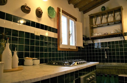 Giovi-Ponte Alla Chiassa Villa | Belle maison de vacances pour 11 personnes avec WIFI, piscine privée, TV et patio, près de Arezzo