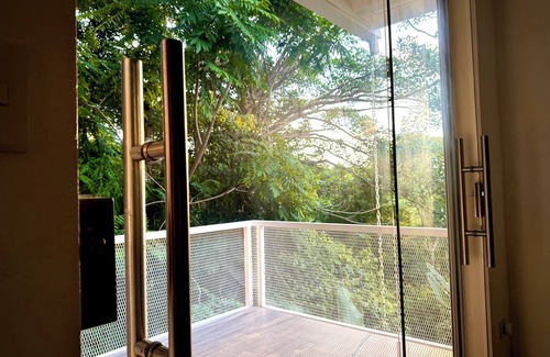 Punta Mala Villa | Beautiful Villa Lucia, Gated Tropical Retreat, Private Deck with Pool, Ojochal