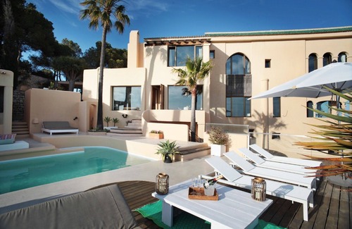 Santa Eulalia del Rio Villa | Maison de luxe privée avec piscine et vues spectaculaires très proche d'Ibiza