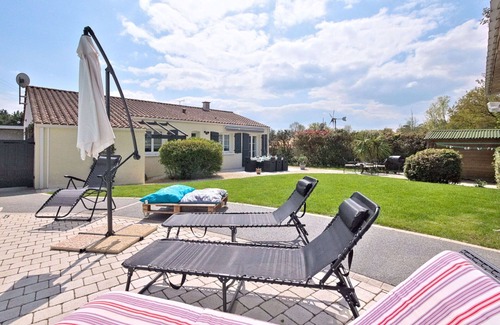 Moutiers-les-Mauxfaits Maison | Belle maison de vacances privée avec WIFI, piscine privée, TV, terrasse, animaux admis et parking